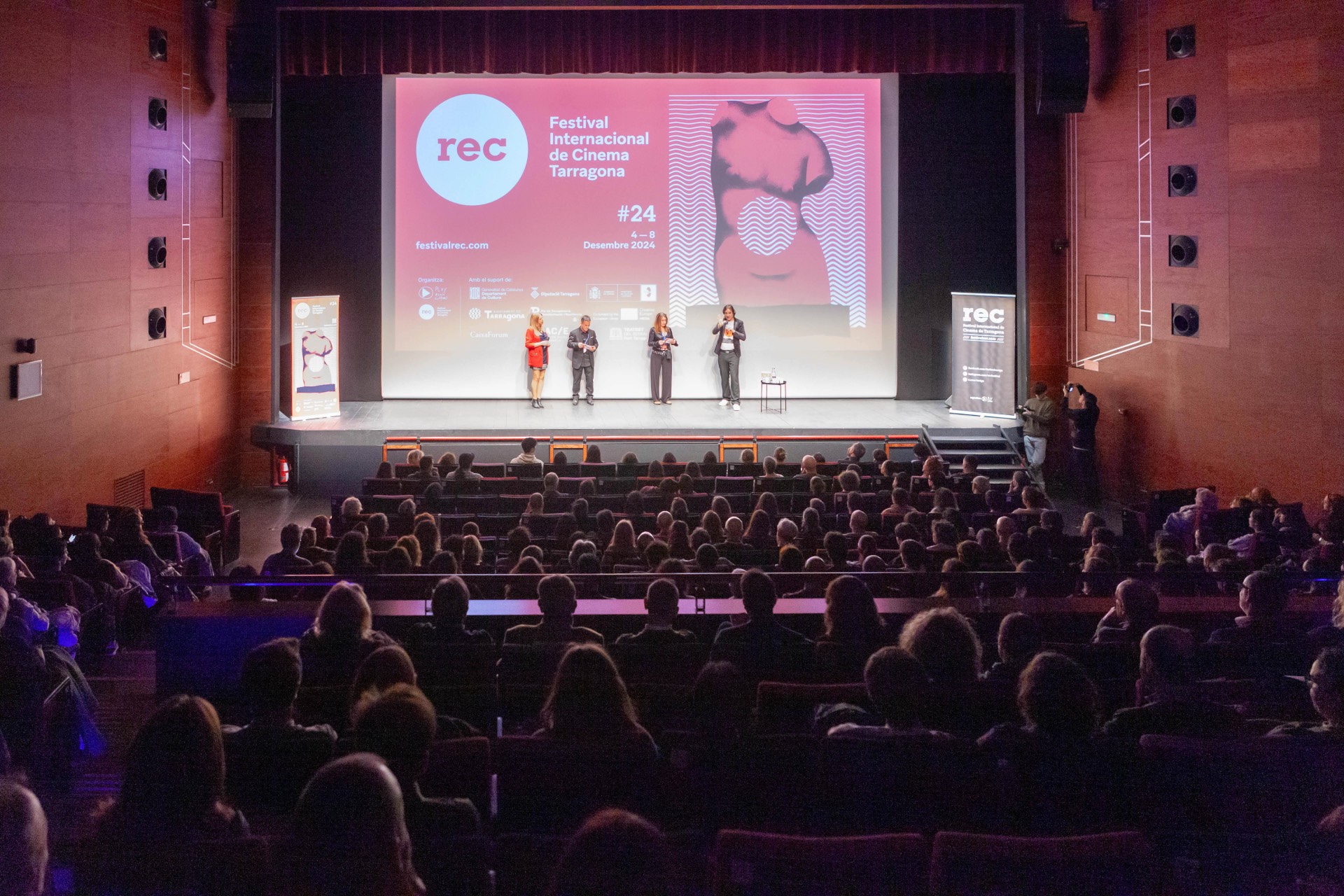 El REC refuerza su compromiso con la accesibilidad en las galas de inauguración y clausura